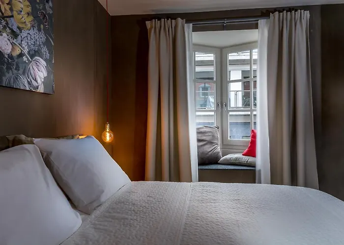 Zoet Valkenburg * ファルケンブルフ